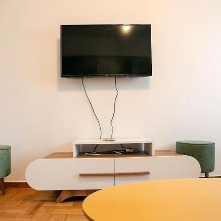 Stylish And Comfortable Apartment Atene Esterno foto