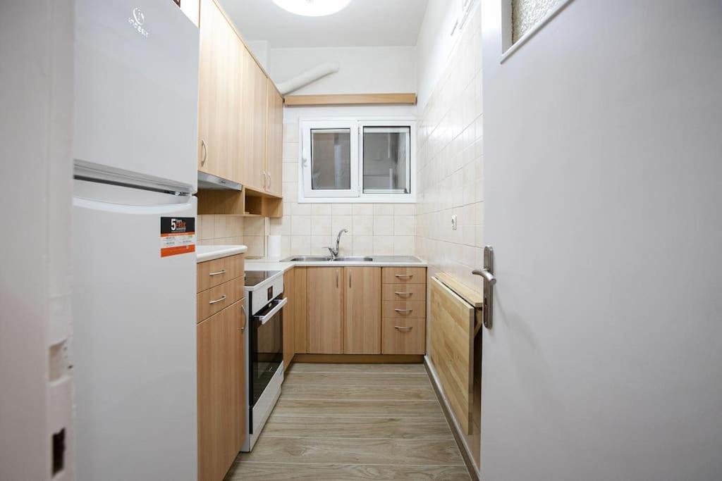 Stylish And Comfortable Apartment Atene Esterno foto