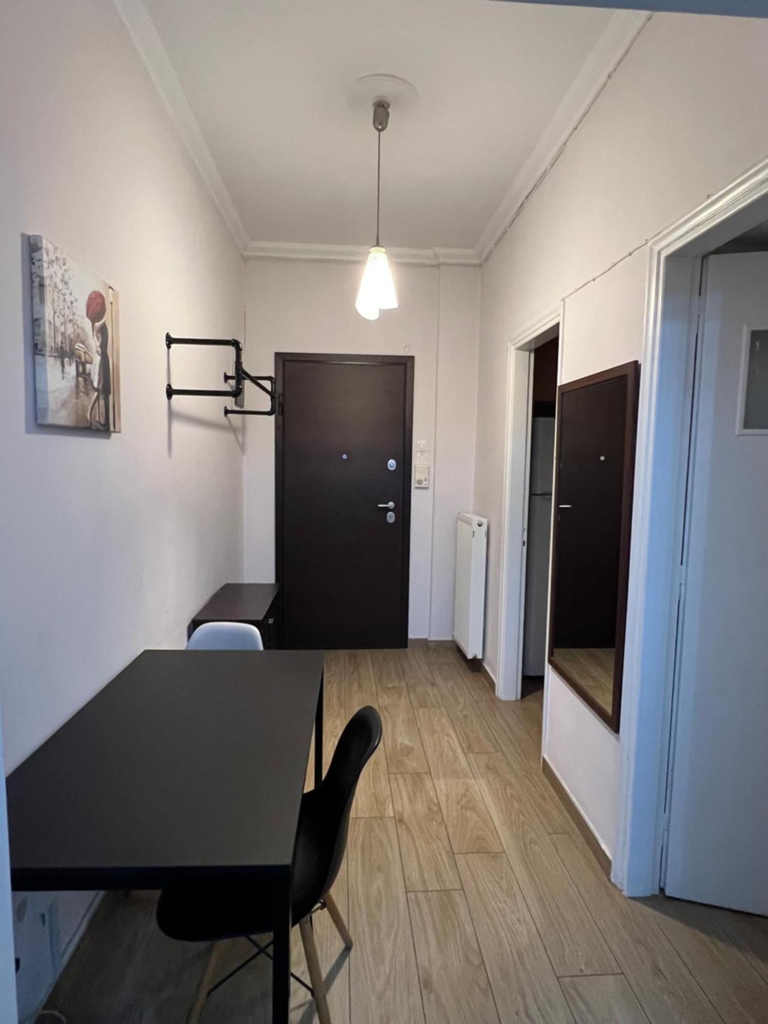 Stylish And Comfortable Apartment Atene Esterno foto